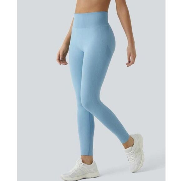 Brand New - Halara Women’s XS Seamless Flow Butt Lifting Leggings - Picture 2 of 10